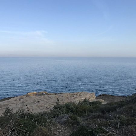 Tiny House Framed By Nature Near Sea In Karaburun Villa Smirne Esterno foto