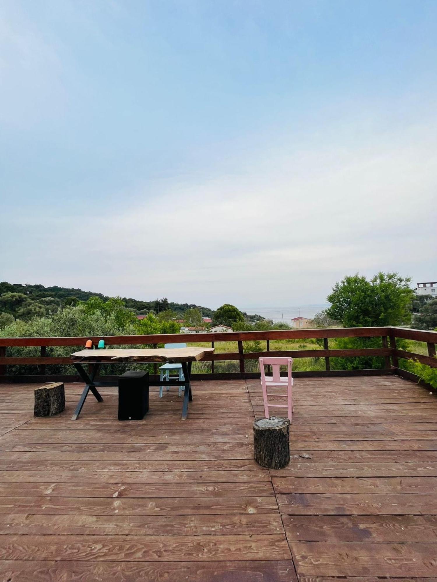 Tiny House Framed By Nature Near Sea In Karaburun Villa Smirne Esterno foto